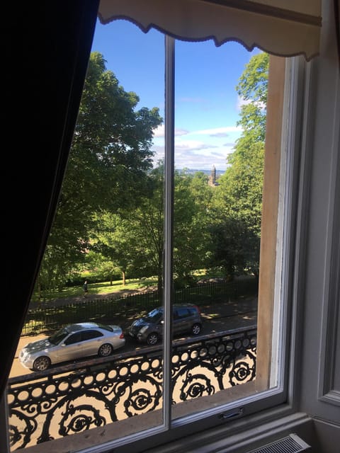 Lounge view over park 