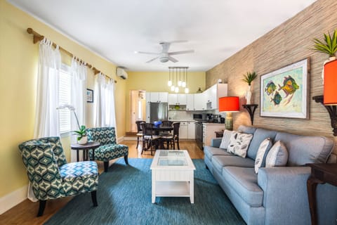 Welcome to Horse Conch, on the second floor.