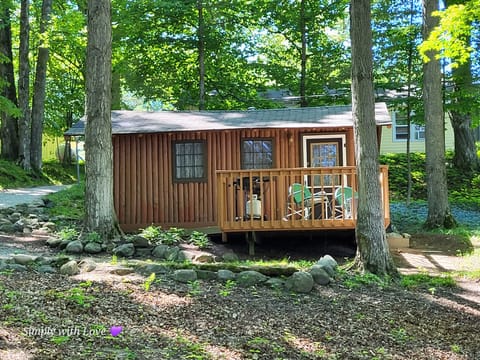 Our Happy little cabin for 2!! SO Charming :)