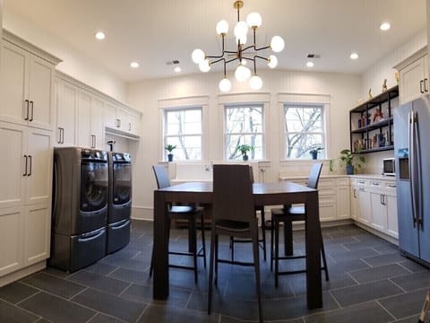 Kitchenette,refrigerator,toaster oven,hot plate microwave,washer/dryer, NEW