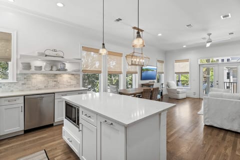 B-Side Seaside - Seagrove Beach - Kitchen Area
