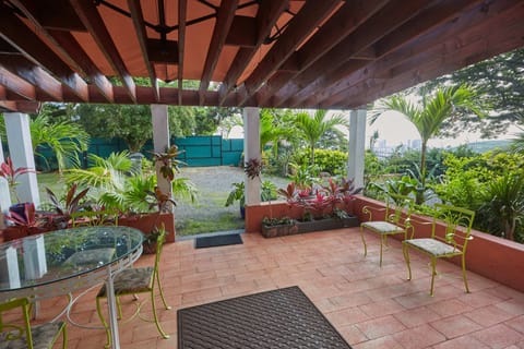 Private Lanai-Patio