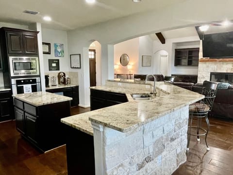 Chef-grade gas kitchen amenities.