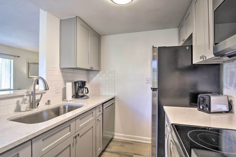 Fully Equipped Kitchen | Complimentary Spices