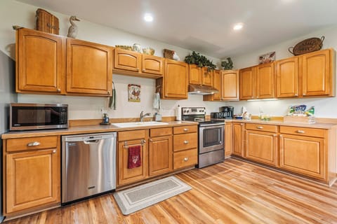 Large Well Equipped Kitchen