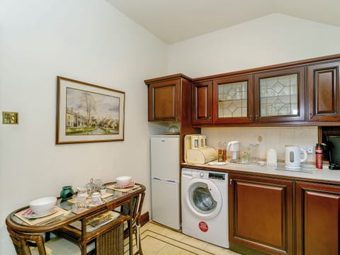 Kitchen | The Gatehouse - The Chantry, Dronfield, near Chesterfield