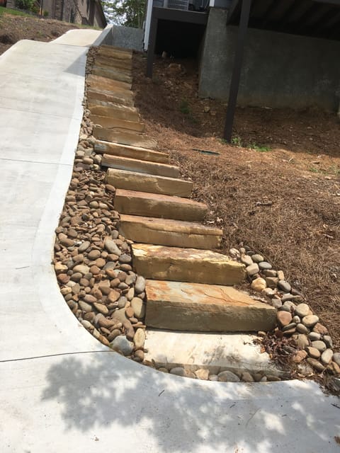 Short and easy walk to the water