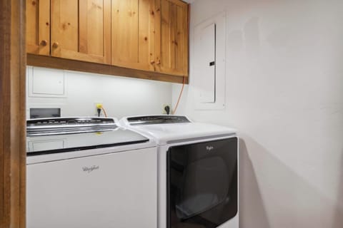 hyattcondo-1-1006_53455733247_o