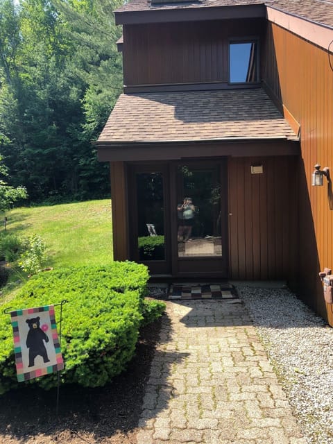 Enjoy the serenity of  our end unit town house. 
