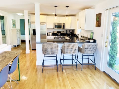 Kitchen Breakfast Bar Seating