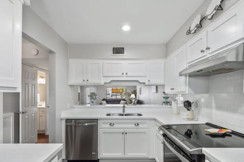 1st Floor | Kitchen Area