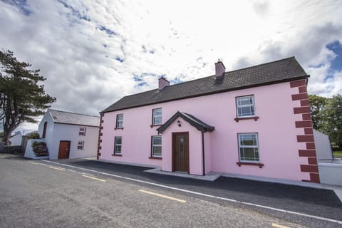 House is located at Aughris Junction on the Wild Atlantic Way.