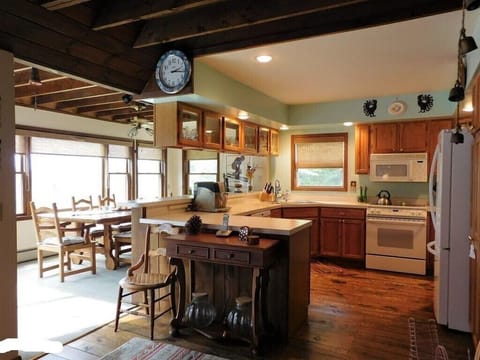 Dining area with view of Gore Mountain.