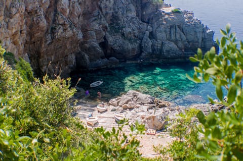 Ropa beach