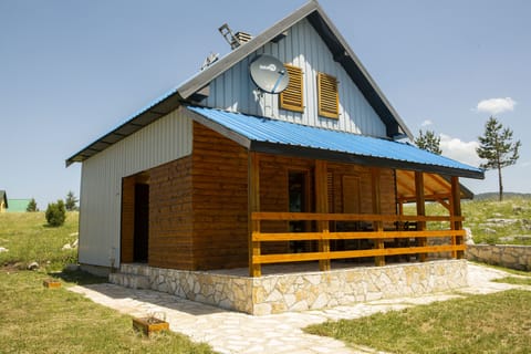 House with a blue roof? Yes, that's ours!