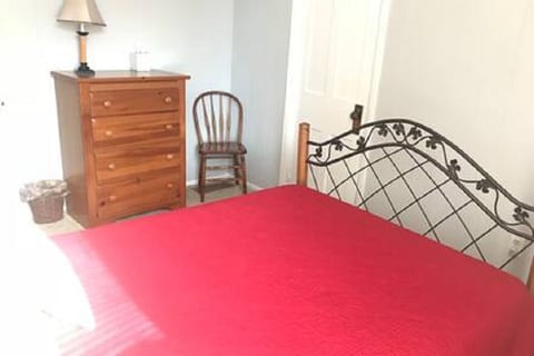 Goldilocks would call this room...just right.
Full size bed  Room #7