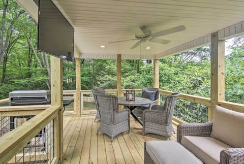 Blowing Rock Vacation Rental | 2BR | 2BA | 1,100 Sq Ft | Stairs Required