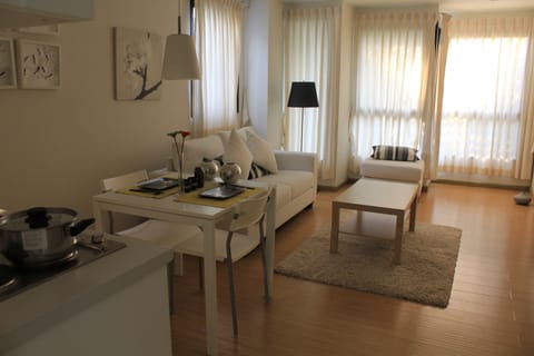 Deluxe One Bedroom Apartment 