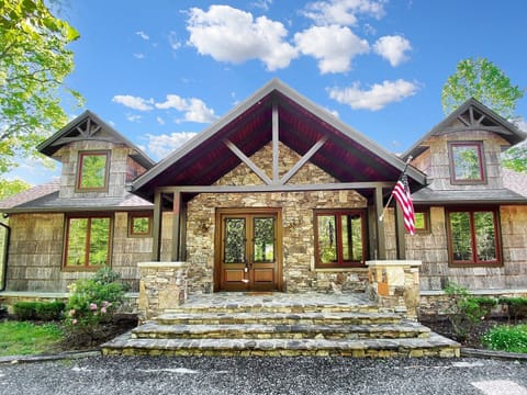 Welcome to Fontana Lake Lodge