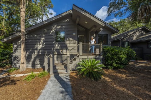428 Sea Lavender Court (Oceanwoods) with owner