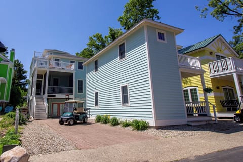 Welcome To Lighthouse Lodge And Dune Light