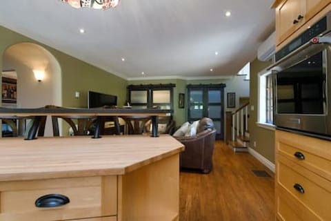 Large spacious kitchen