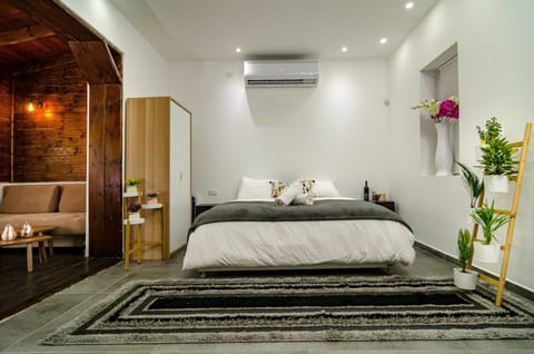 Large double bed and very comfortable!