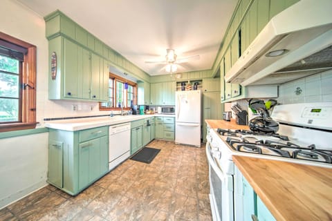 Kitchen | Cooking Basics | Breakfast Nook