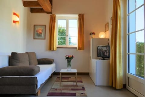 Living area. BaskoParadis