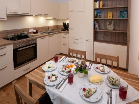 Biobauernhof Brunner - Brunner holiday apartment "Im Hühnerhotel" Farm Stay in Carinthia, Austria