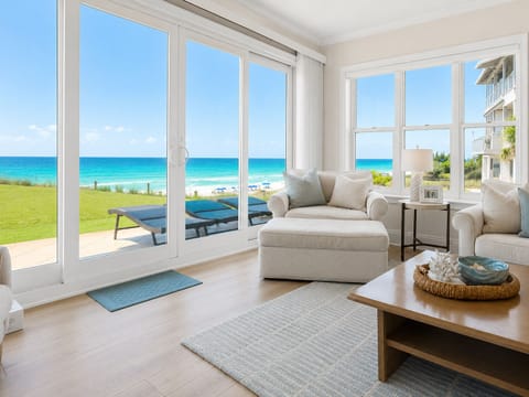 C105- Gulf-front corner unit with four spacious bedrooms