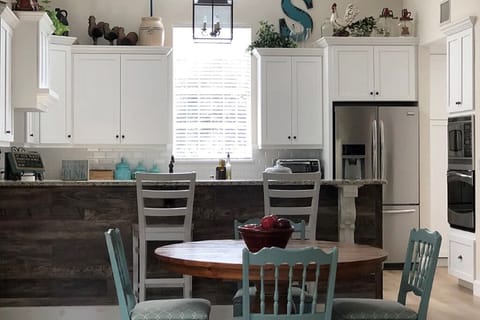 Brand New State-Of-The-Art Kitchen.