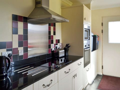 Kitchen | Holly Lodge, Aviemore