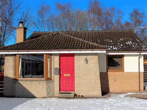 Exterior in Winter | Holly Lodge, Aviemore
