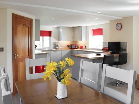 Dining Area | Bwthyn Glanllyn, Bala