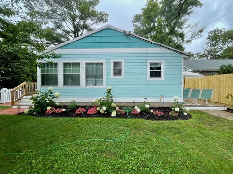 Chicago St., Dewey Beach. In North End of Dewey, "Rehoboth by the Sea."