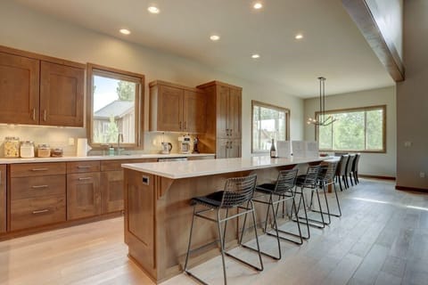 e75d8559-522c-4059-86da-20354e8ca6c1