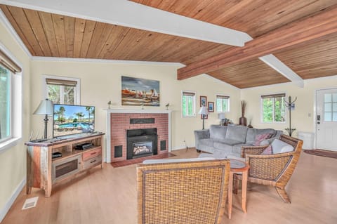 Main Floor Living Area