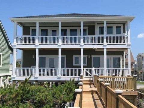 Beachside Exterior