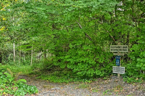 Hiking Trails On-Site