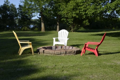 Fire pit for s'mores