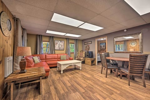Huntingdon Vacation Rental | 2BR | 1BA | 800 Sq Ft | Steps Required