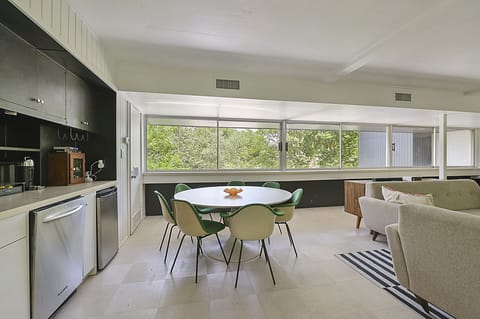 Party Room game table