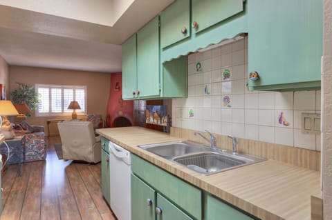 Fully stocked kitchen for the cook. Easy to keep clean.