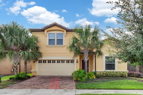 8br/6ba Luxury pool Villa