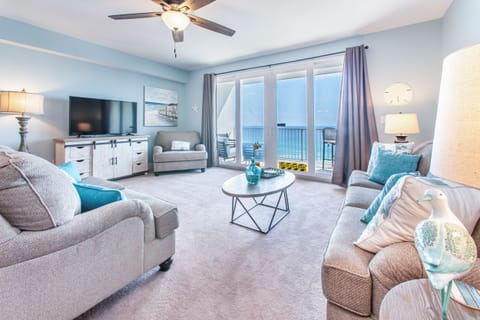 Welcome to Laketown Wharf 1403