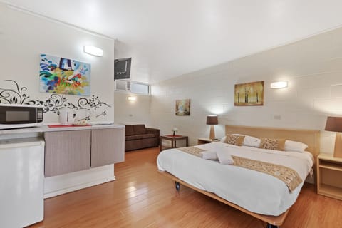 Clean and Comfortable Room with Private Bathroom