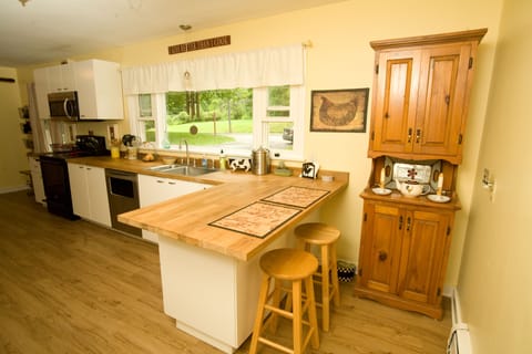 Kitchen counter with stools