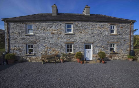 Carrowcullen's facade