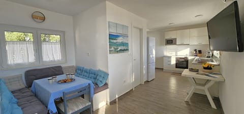 Open plan kitchen / dining room